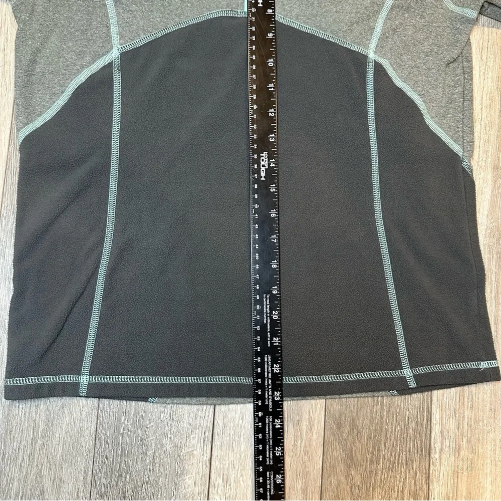 The North Face Girl’s Gray Teal Fleece Outdoor Quarter Zip Cozy Pullover Sweater